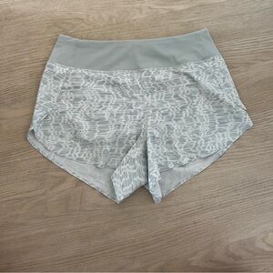 Athleta run with it short 3.5” inseam